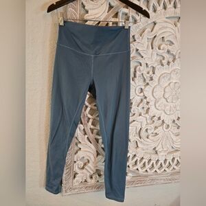 Alo Yoga Women’s 7/8 High Waist Airlift Leggings Teal Color Size M